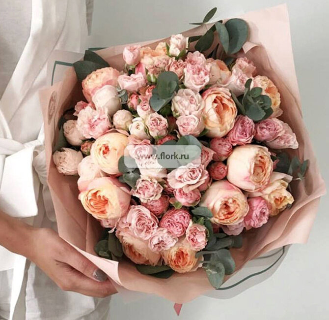 Букет пионовидных роз Равенна — купить букеты из цветов в интернет  магазине Flork с доставкой за 12 700 руб.